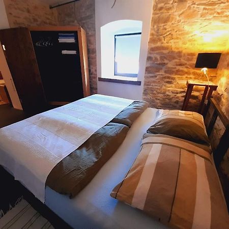 Statek "Two Brooms", Apartment Mírkovice Екстериор снимка